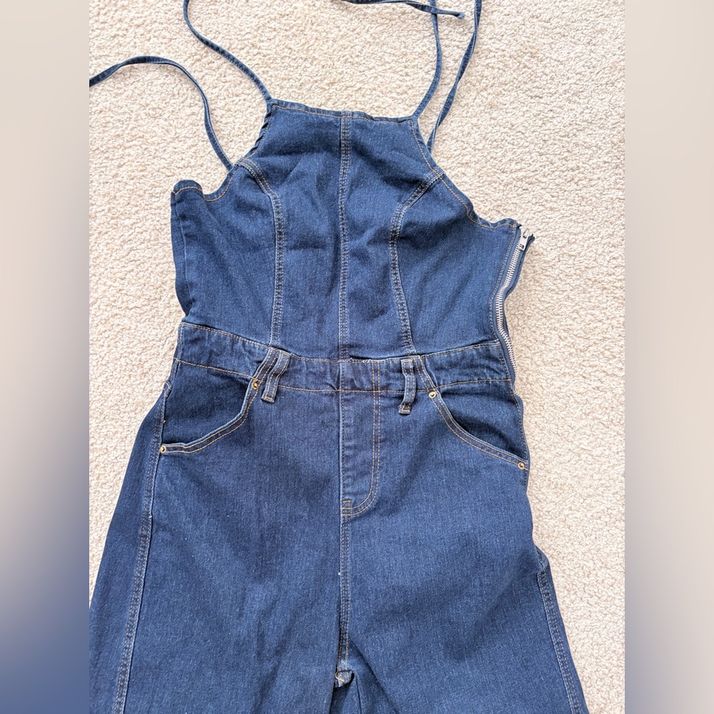 RARE Abercrombie & Fitch Dark Blue barrel-Leg Women's dark wash halter jumpsuit - Picture 6 of 7